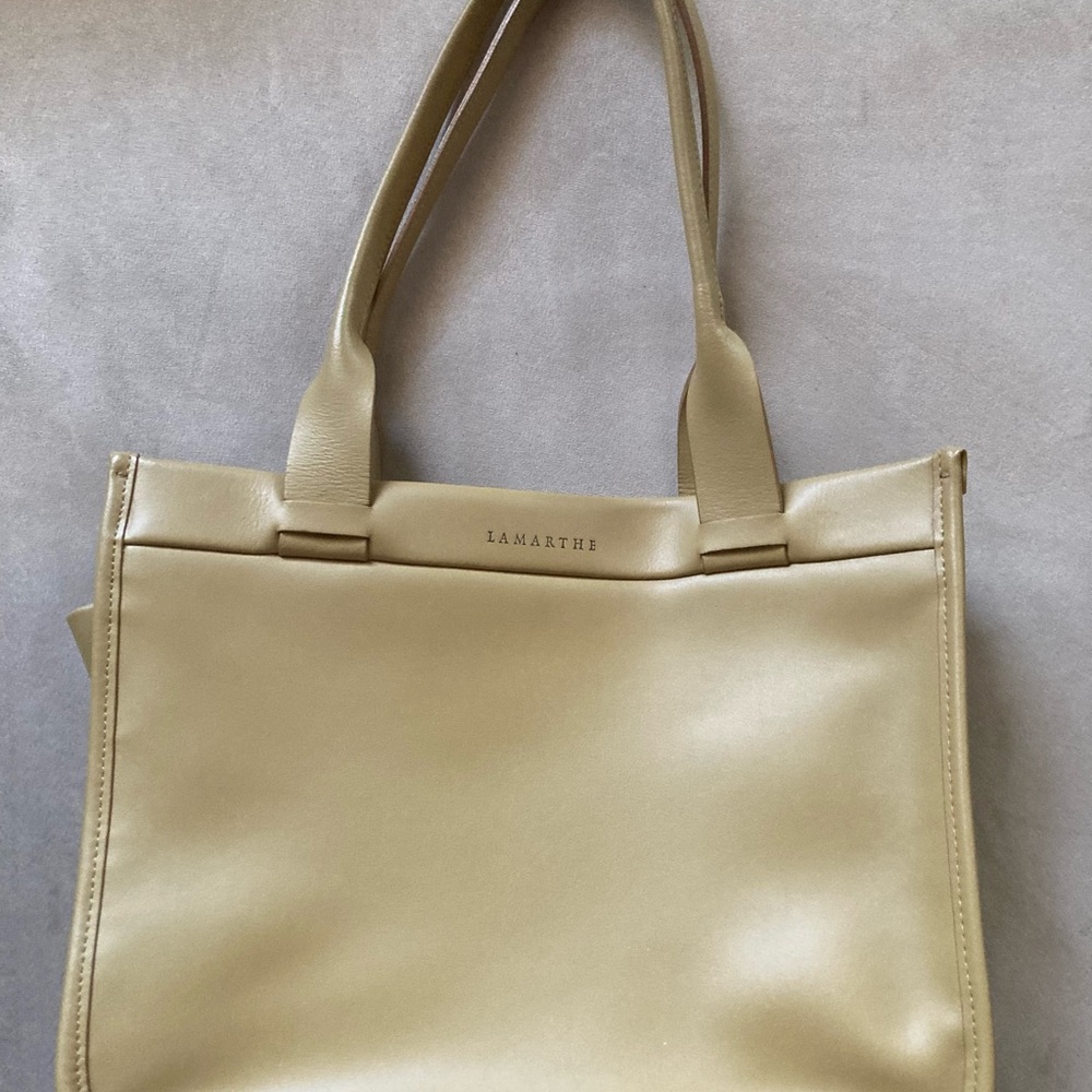 NWOT La Marthe Made in Italy Tan Shoulder/Handbag M